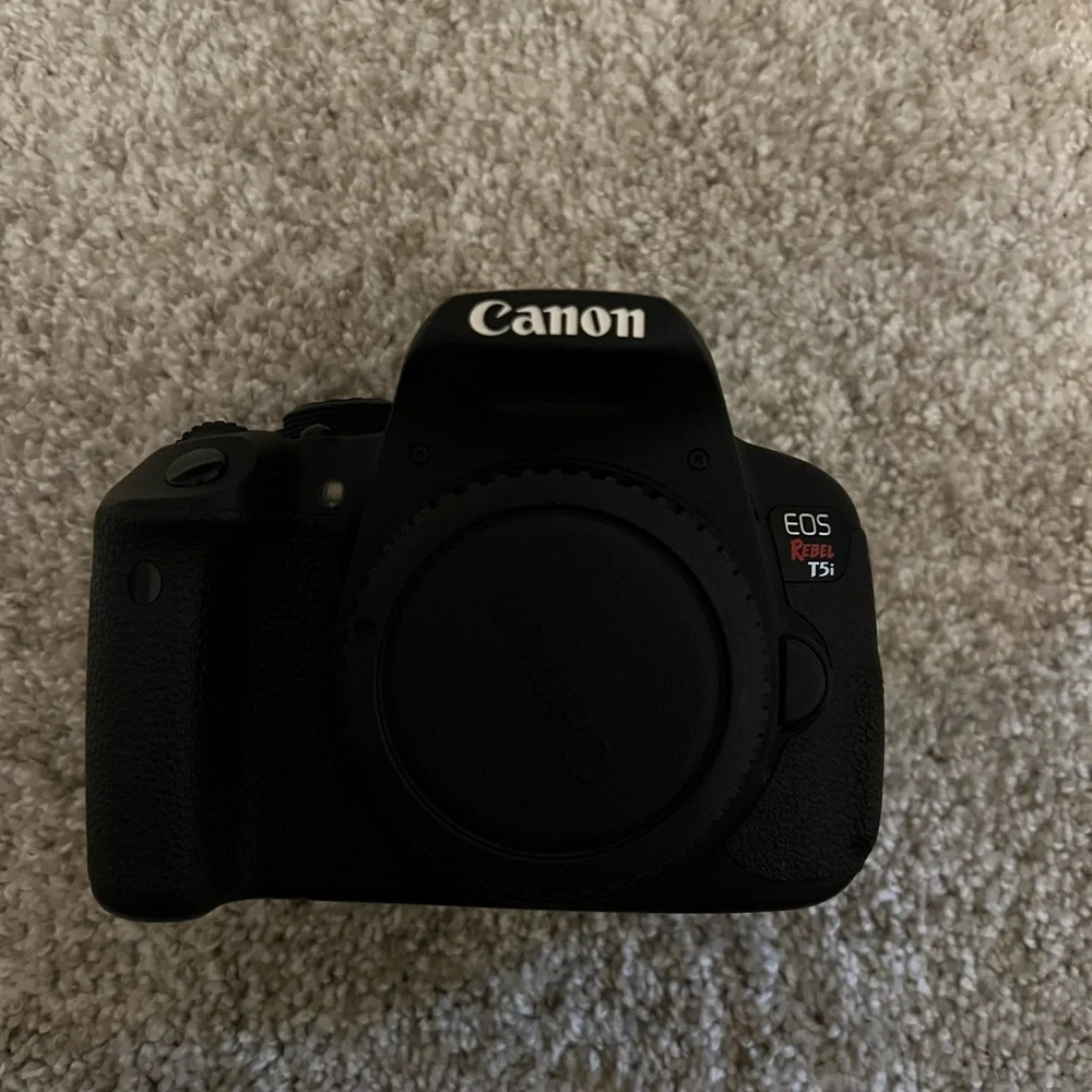 Canon EOS Rebel T5i